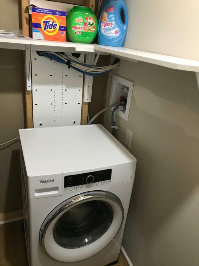 Self Check-In Spacious Apartment With Full Kitchen 渥太華 外观 照片