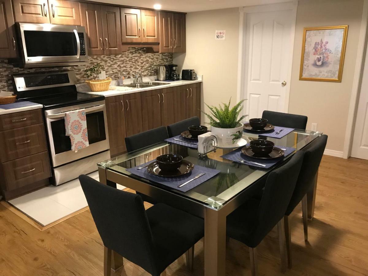 Self Check-In Spacious Apartment With Full Kitchen 渥太華 外观 照片