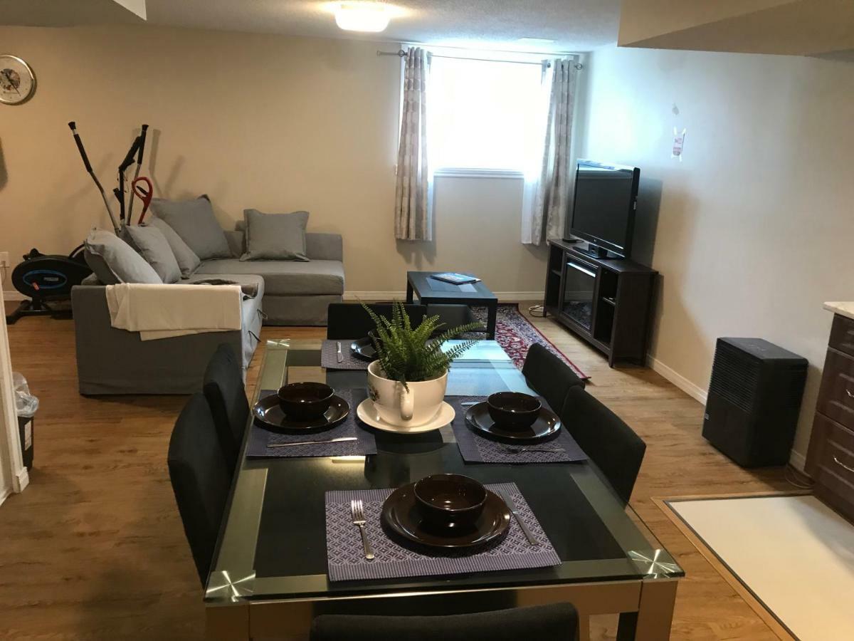 Self Check-In Spacious Apartment With Full Kitchen 渥太華 外观 照片
